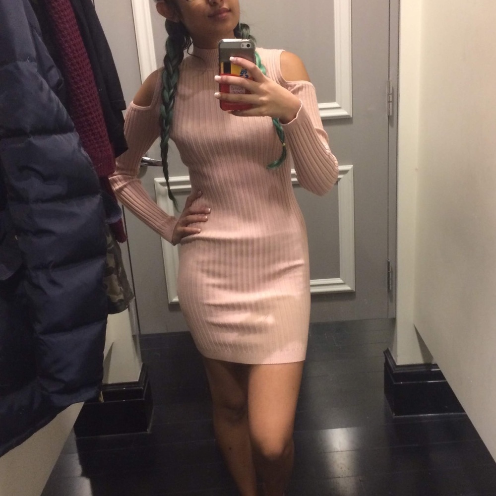 FOREVER 21 Blush Pink cold shoulder sweater dress